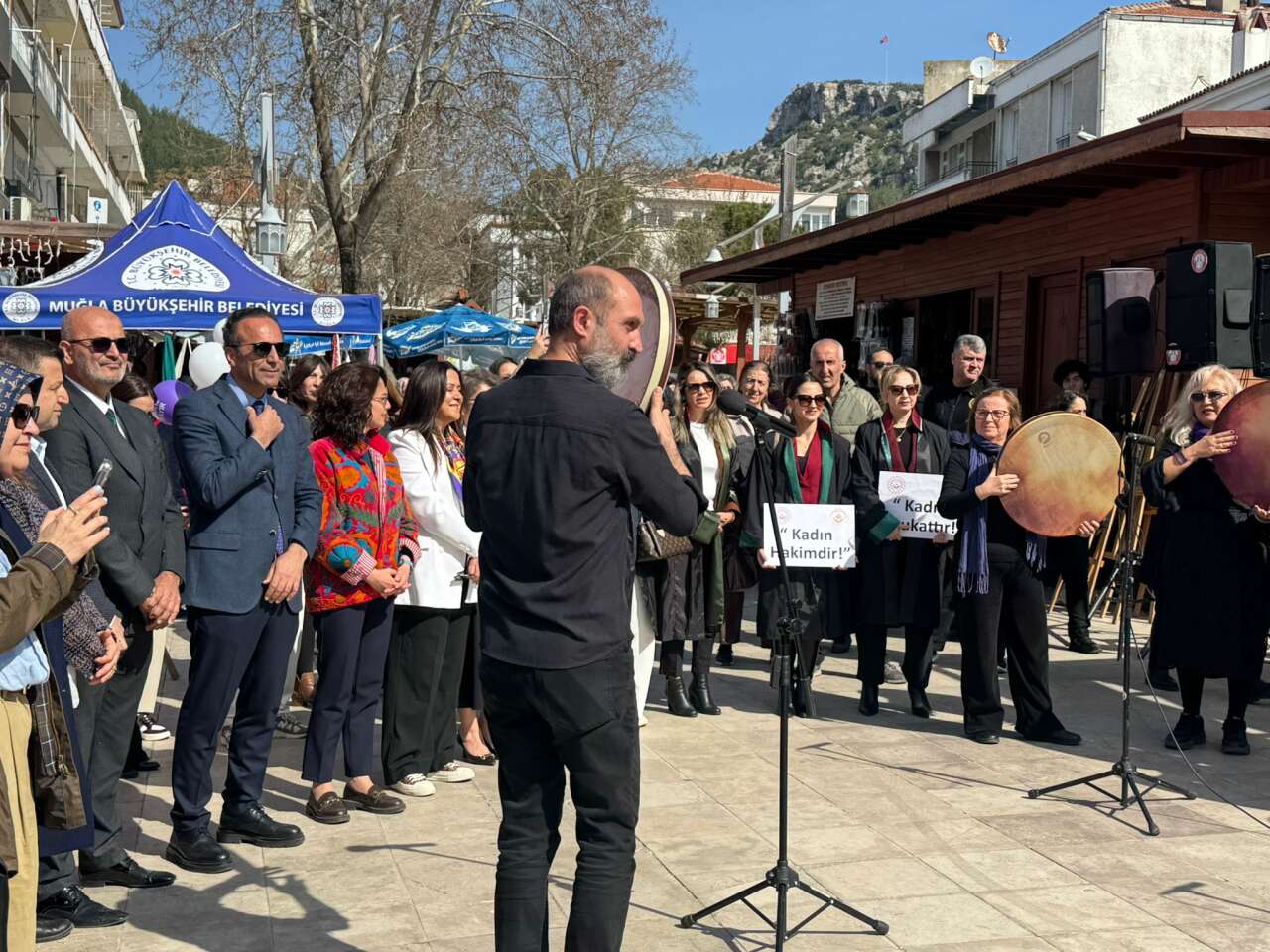 Muğla’da 8 Mart İçin Anlamlı Buluşma Kadınlar Sessiz Adımlarla Meydanda 2
